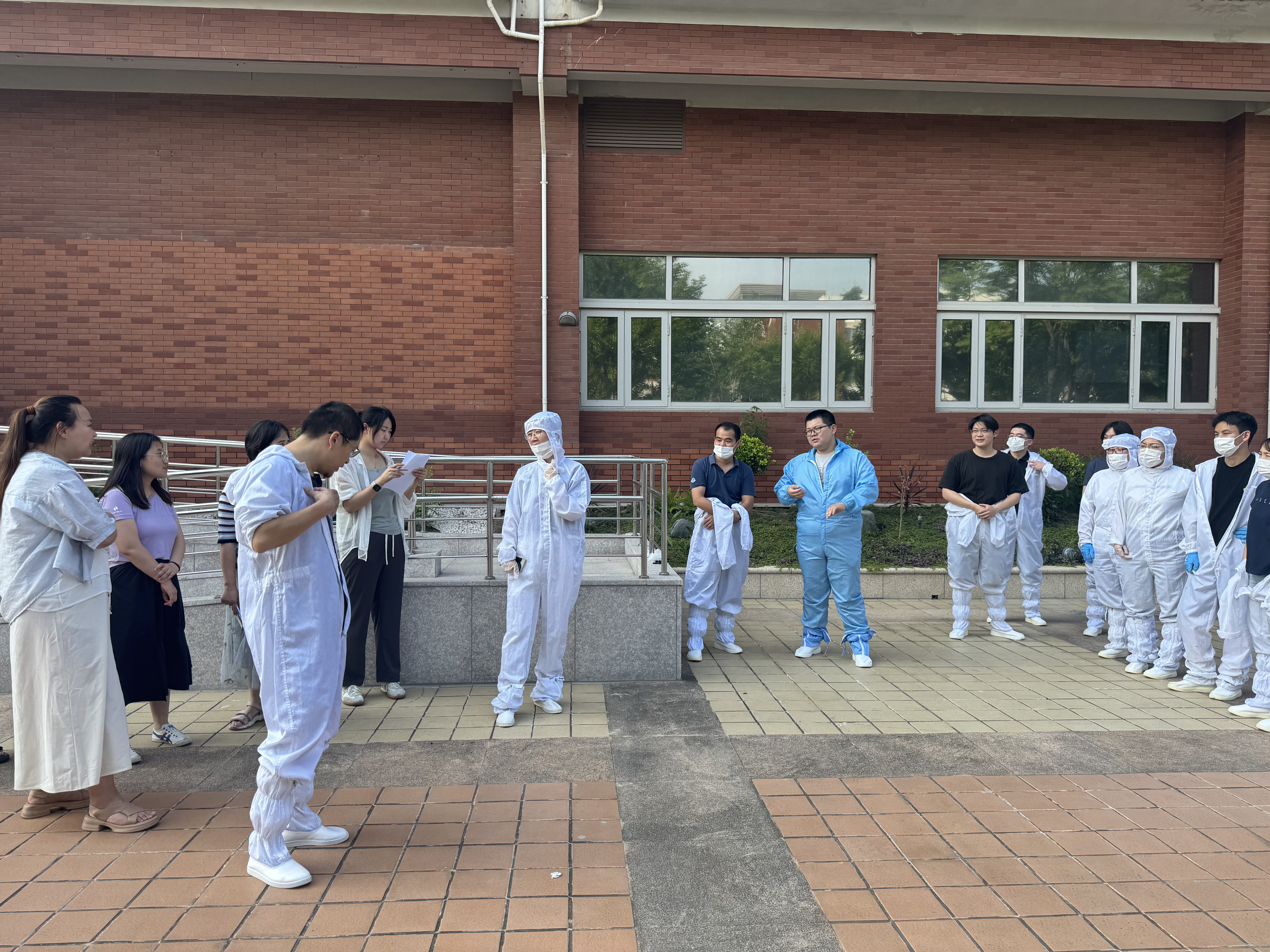 1752045339784298.jpg 图片1.jpg